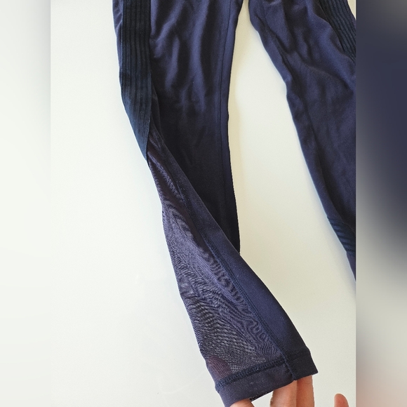 Athleta Women's Side Stripe Salutation 7/8 Hi-rise Legging Navy XS Mesh Yoga - Picture 6 of 15